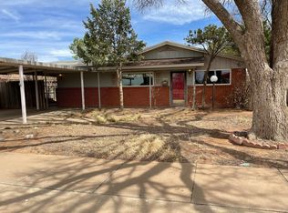 1606 Ennis St, Plainview, TX 79072