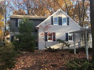 1327 E Prospect Ave, North Wales, PA 19454