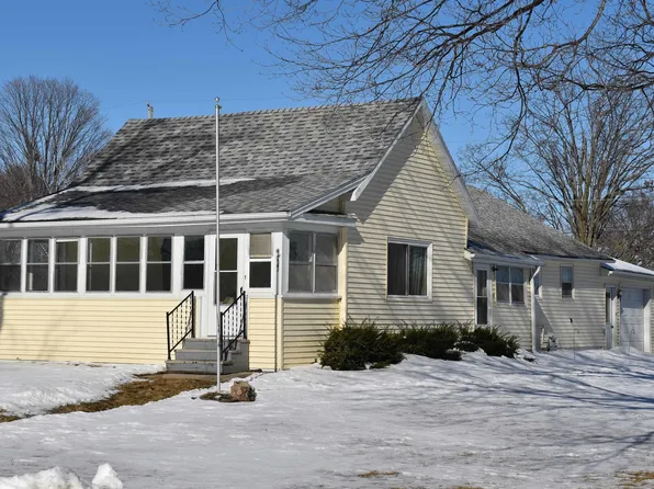 1233 Chase St, Osage, IA 50461