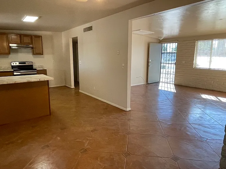 7655 E Tulip Tree St — Photo 10