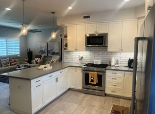 2450 Tuttle St, Carlsbad, CA 92008