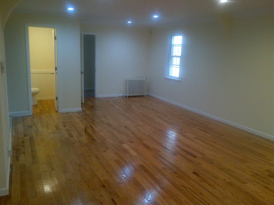 1st image of 137 Botsford St