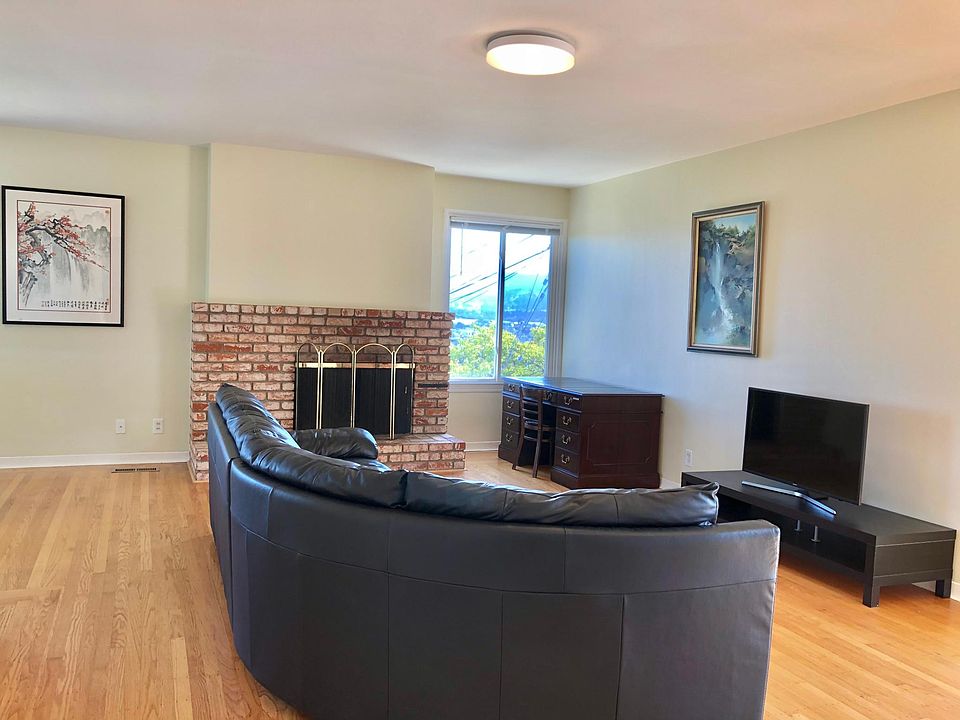 1st image of 562 Poplar Ave