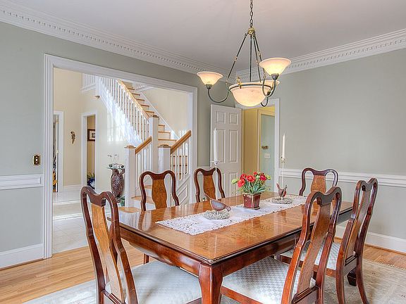 Spacious Dining Room