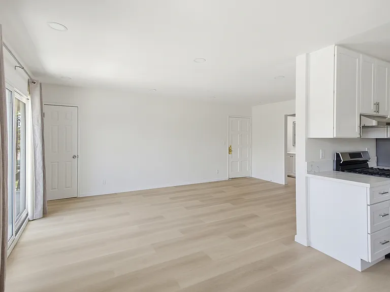 3873 College Ave #5 — Photo 11