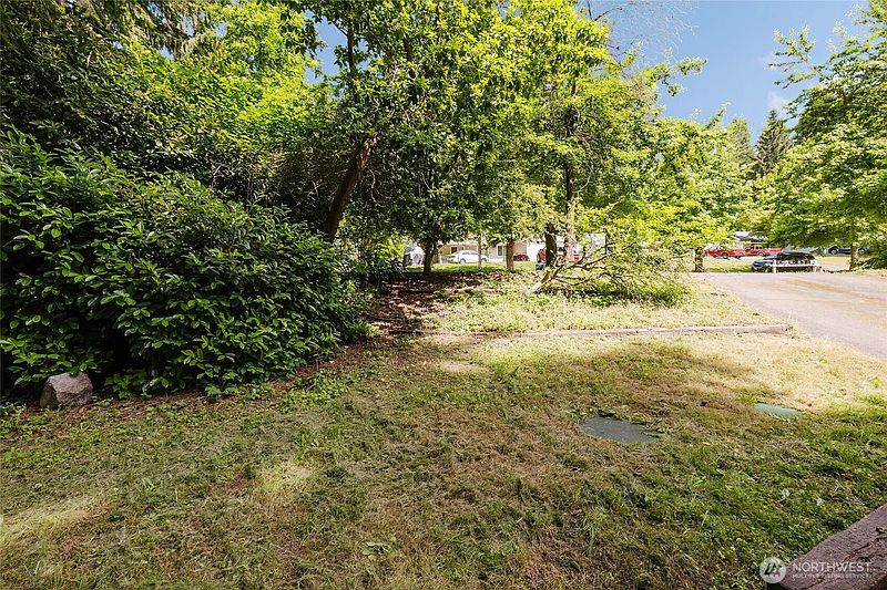 3rd image of 7201 9th Court SE