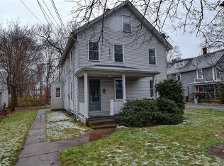 11 Cottage St, Manchester, CT 06040