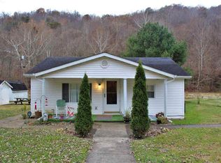 1228 Bowen Creek Rd, Branchland, WV 25506