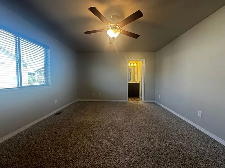 5338 Kingscote Dr — Photo 11