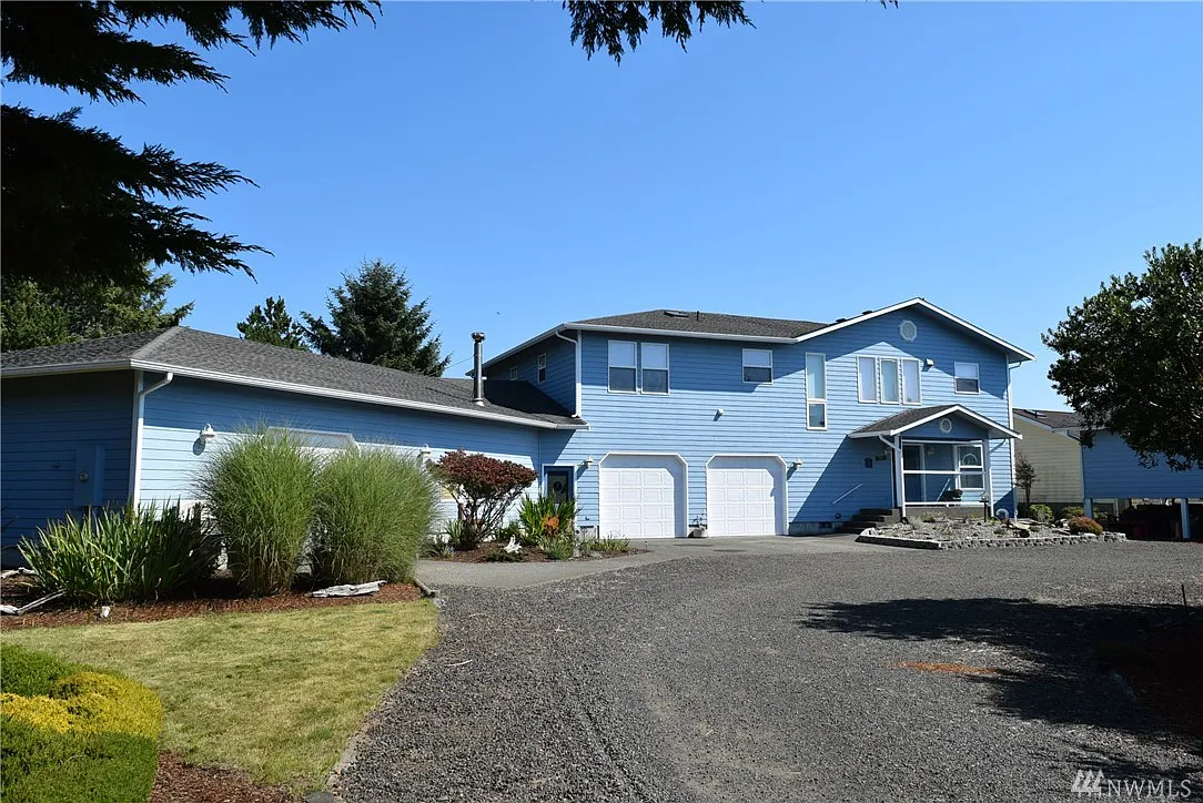 394 N Razor Clam Dr SW photo 1