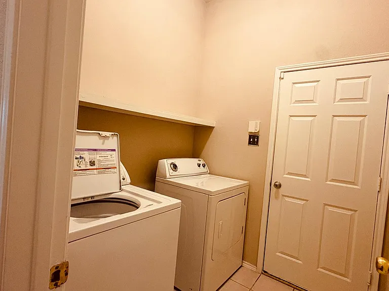 5970 Dustin Trl — Photo 33