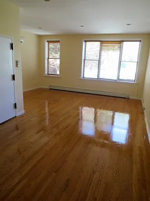 Rented by Velsor Realty | media 12