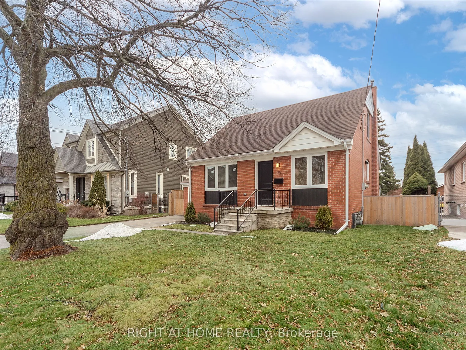 5 bed, $4,400 — Photo 2