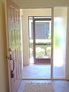 Condo FL Entrance Foyer