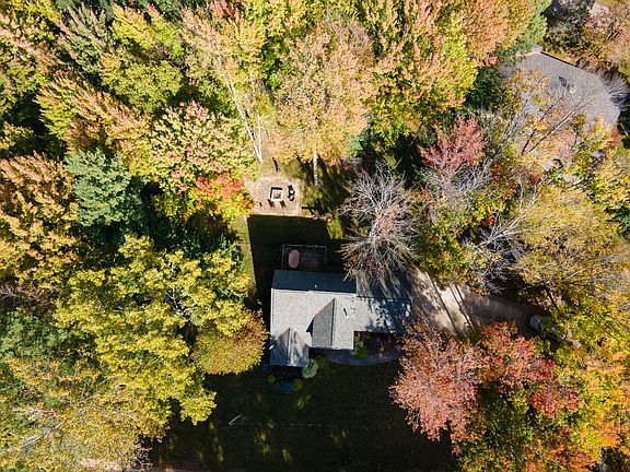 4th image of 706 Dogwood Dr