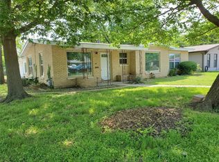 126 N Redford Ln #B, Fort Worth, TX 76108