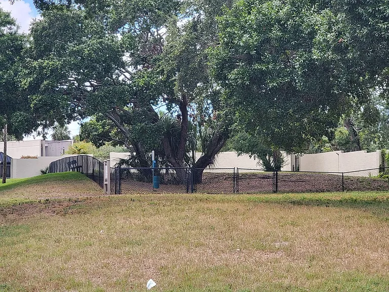 2424 W Tampa Bay Blvd #M201 — Photo 31