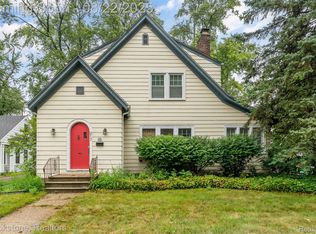 217 Navajo Ave, Pontiac, MI 48341