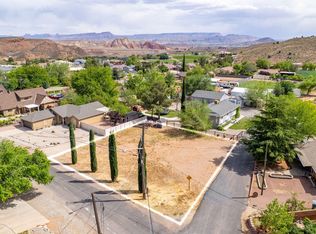 62 E Vista Ave, Leeds, UT 84746