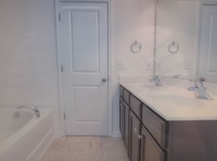 134 Kingsway Dr, Mooresville, NC 28115
