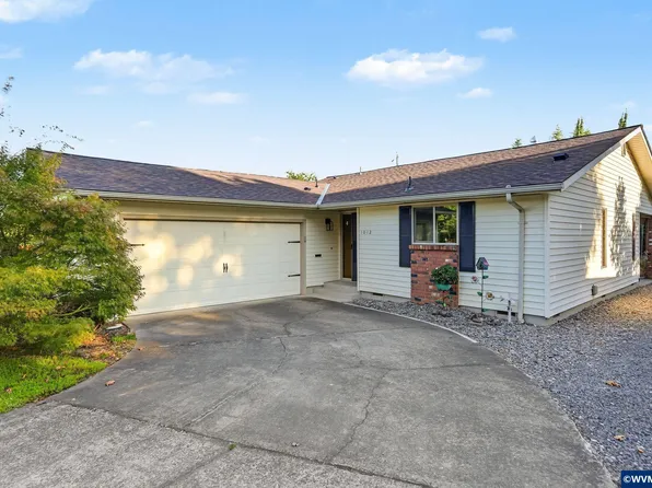 1012 Leona Ln S, Salem, OR 97302
