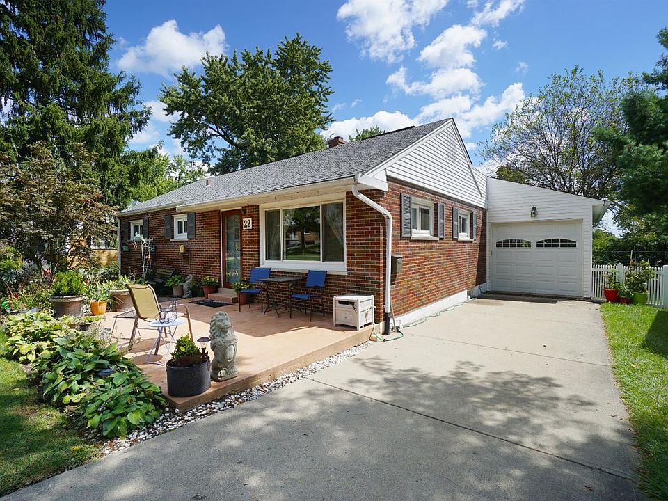1st image of 22 Ireland Ave