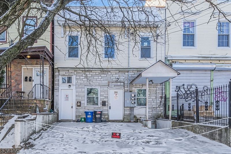1st image of 266 Verona Ave