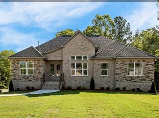 1121 Grey Oaks Valley, Pelham, AL 35124