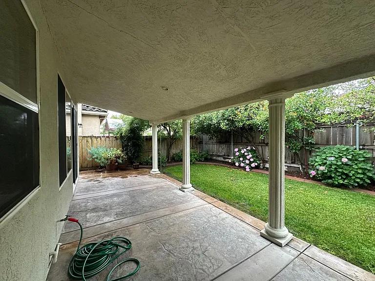 416 Farinelli Pkwy — Photo 24