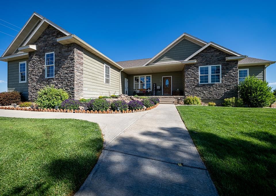 25 East 6th Street S, Cowley, WY 82420 MLS 10019188 Zillow