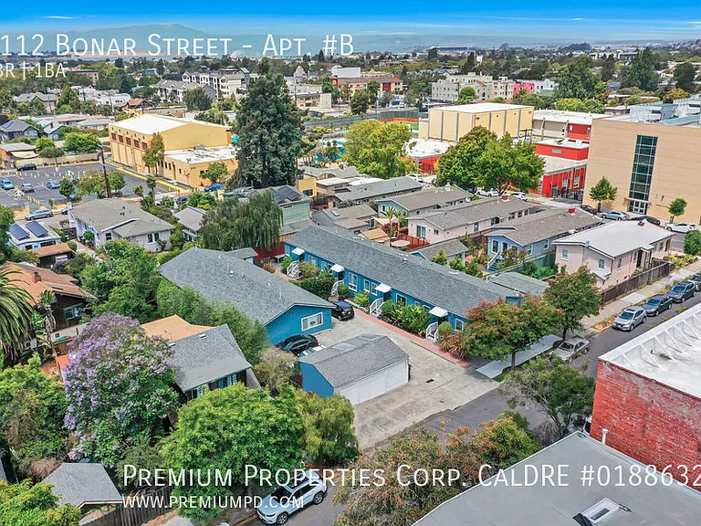 2112 Bonar St #B — Photo 19