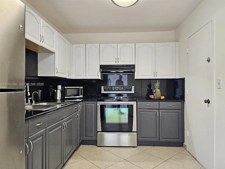 3800 S Ocean Dr #611 — Photo 4