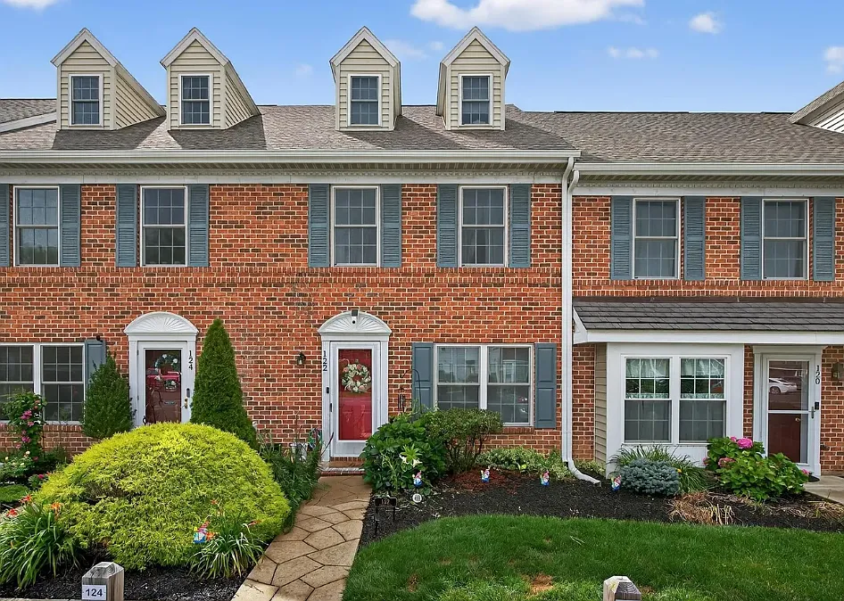 122 Delancy Pl