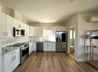 840 Delaware St #B, Berkeley, CA 94710