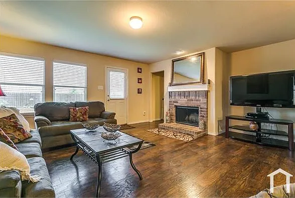 8832 Elk Creek Ln — Photo 8