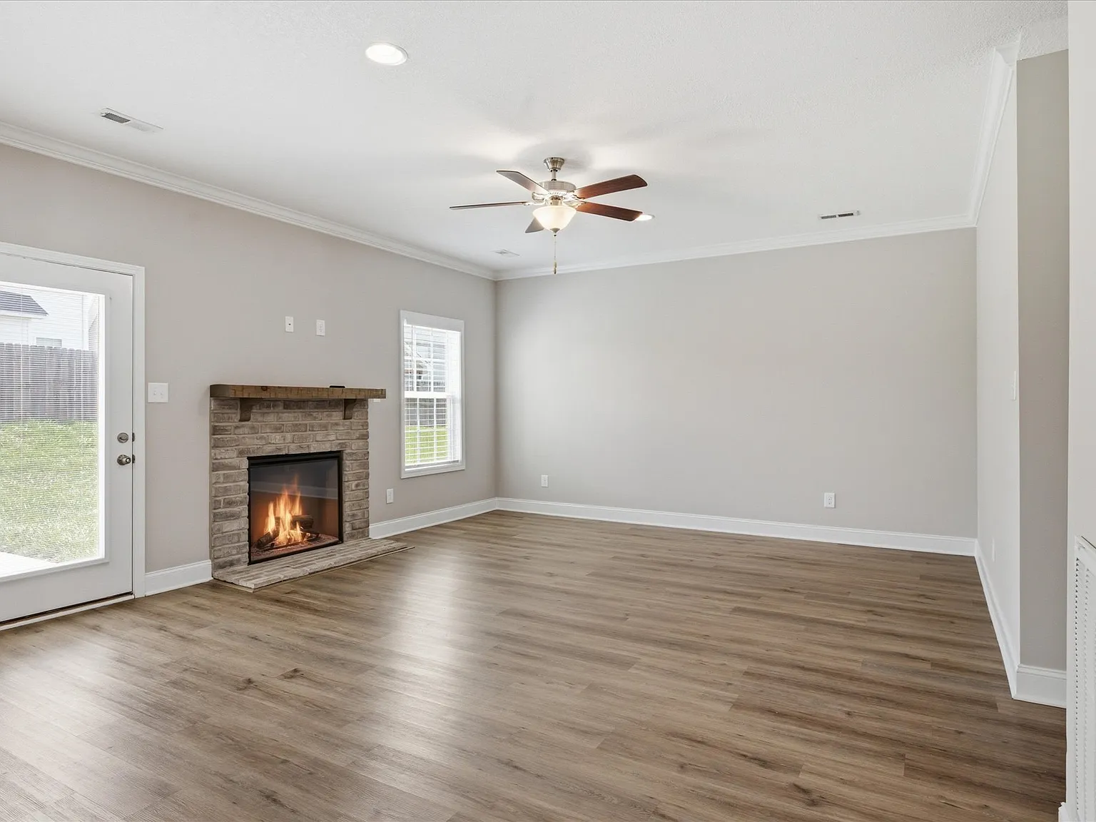 4 bed, 2.5 bath, 2224 sqft, $2,550 — Photo 4