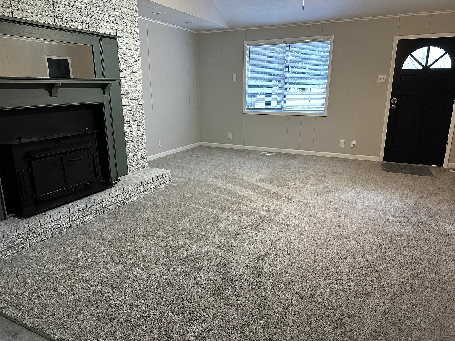2732 Raborn Rd — Photo 2