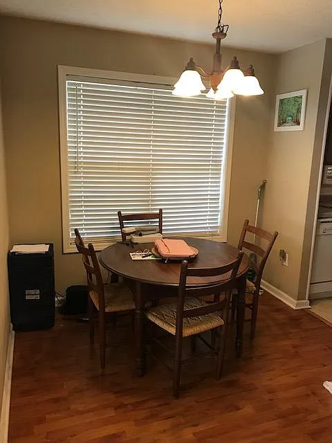 1305 Cedar Shoals Dr — Photo 3