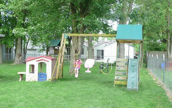 3rd image of 216 Sara Ave