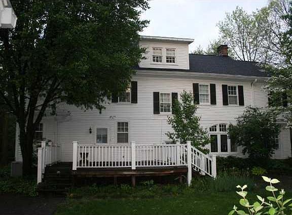 2nd image of 4508 N Broadway St