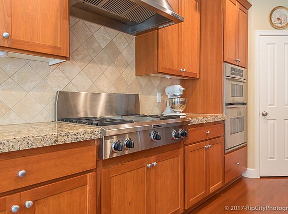 4th image of 17503 NE 34th St