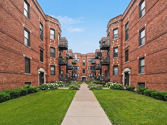 2nd image of 1331 W North Shore Ave APT 2S