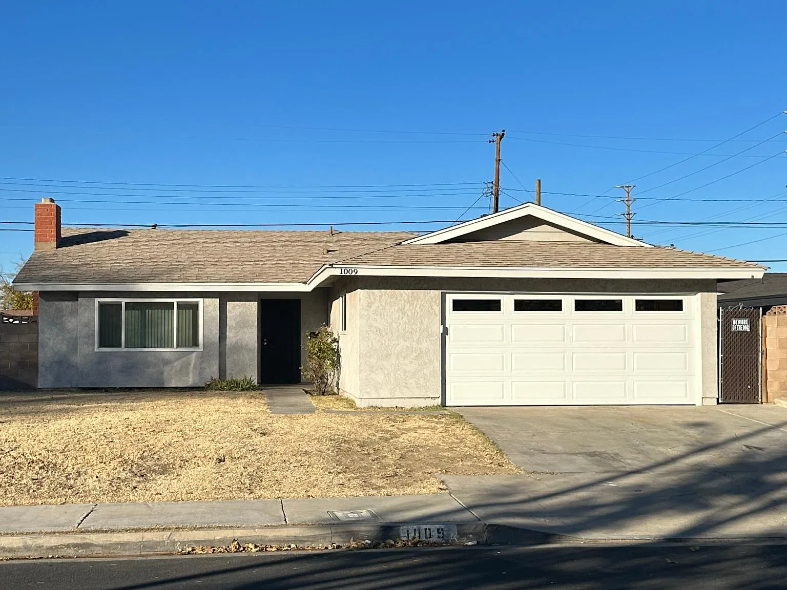 1009 W Avenue J10 — Photo 2