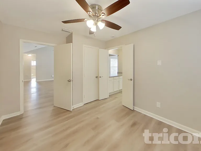 1252 Payne Dr — Photo 10
