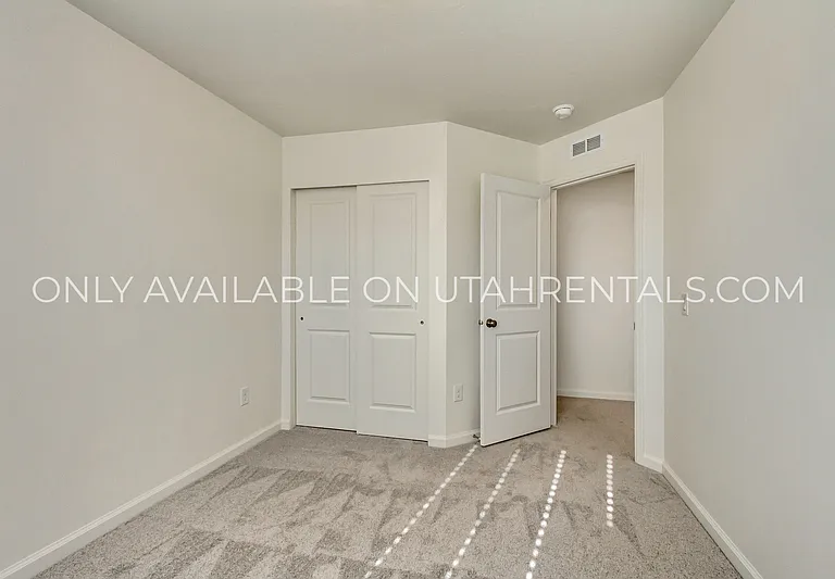 238 N Colonnade Rd — Photo 16