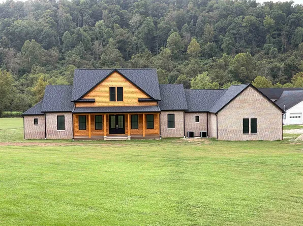 2148 Beech Fork Rd, Lavalette, WV 25535