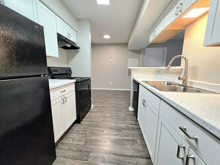 534 Hunt Ln — Photo 38
