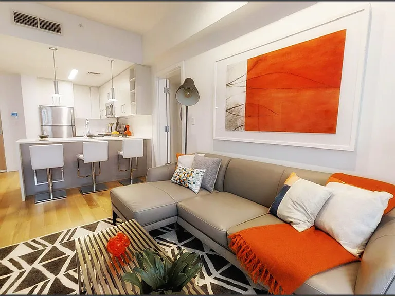 650 Columbus Ave #401 — Photo 8