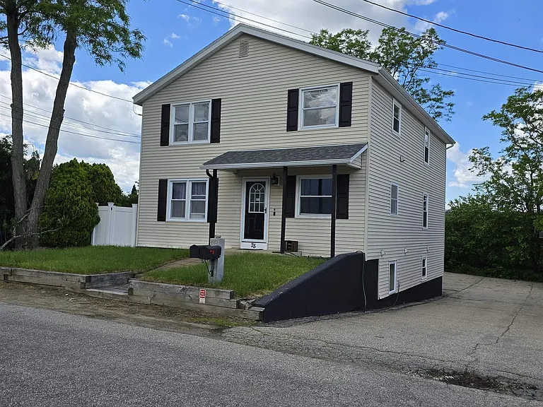 25 W Rosedale Ave — Photo 1