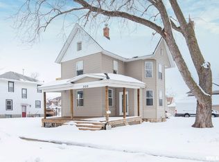 300 9th St, De Witt, IA 52742